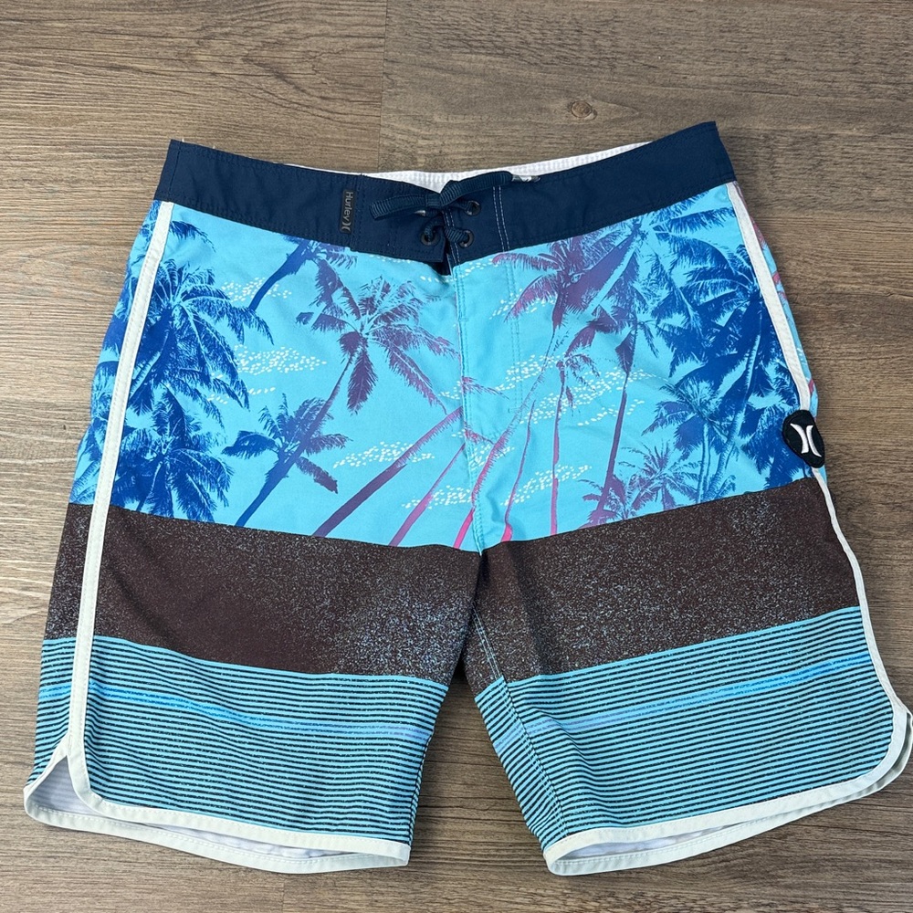 Hurley Men’s Phantom board shorts, blue black pink, Tropical, size 28
